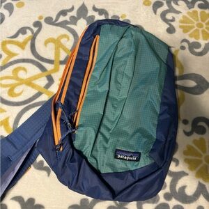 Patagonia sling bag